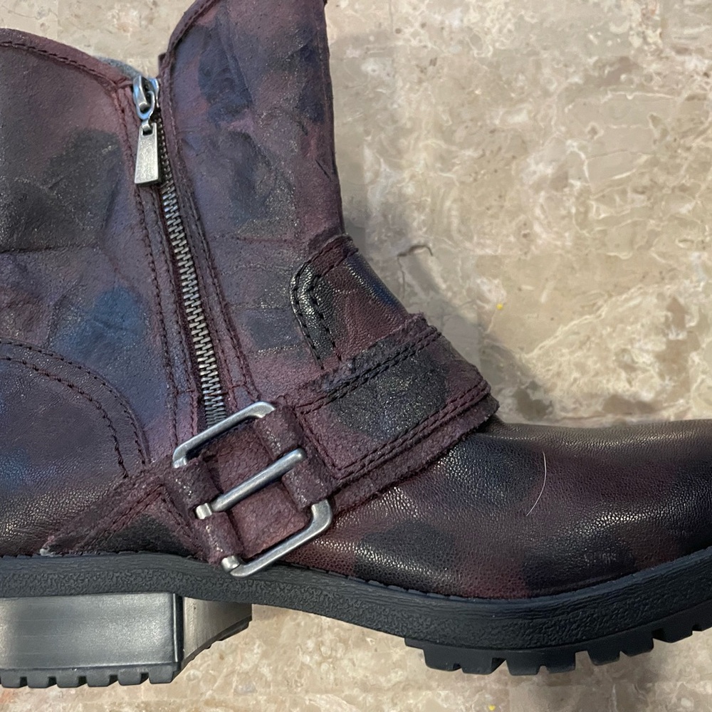 Clarks Women's Ankle Boots - Dark Brown